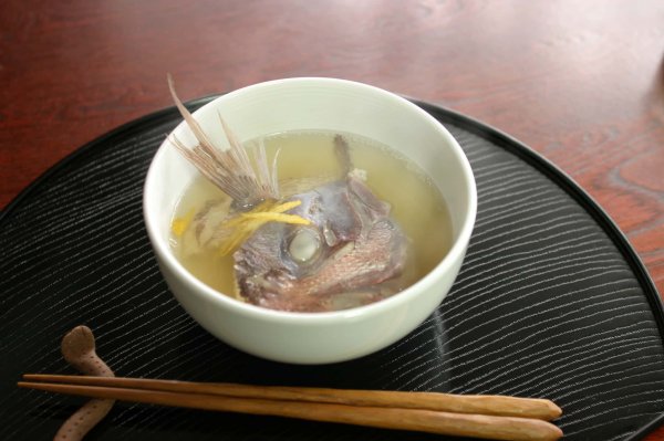 画像2: 【商用商品】うすくち醤油1800ml/PET (2)