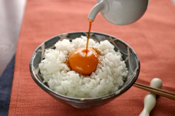 画像2: ＴＫＧＳ(たまごかけごはん醤油) 180ml／PET（旧・吉田くんＴＫＧＳ） (2)